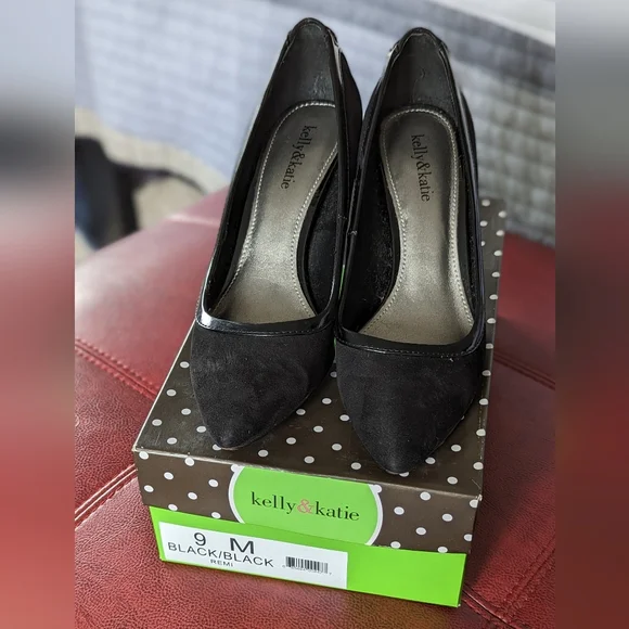 Kelly & Katie Corset Pumps - Picture 2 of 5